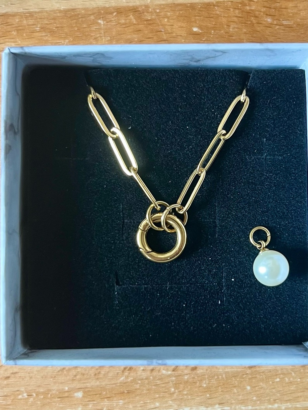 Paperclip charm holder Necklace with Pearl Pendant - Women Jewelry - Picture 4 of 5